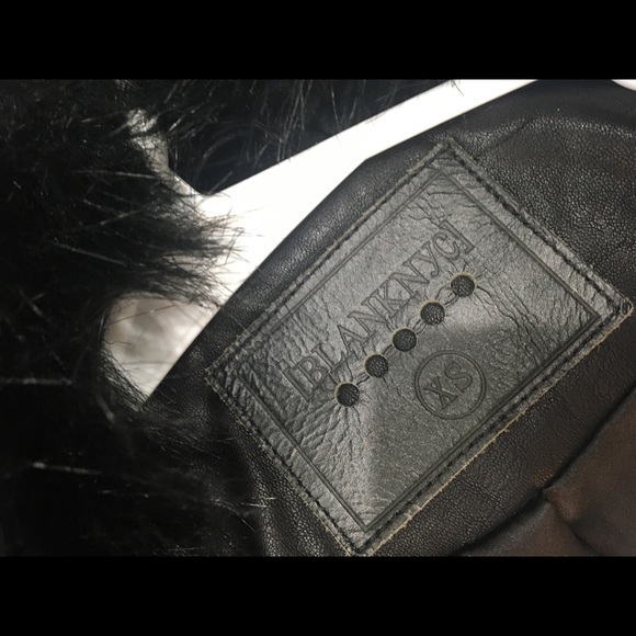 Beautiful jacket like new size Xs - Picture 2 of 3